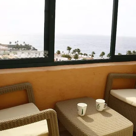 Lejlighed Bright Apt, Terrace,heated Pool. *