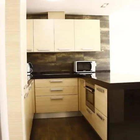 Bright Apt, Terrace,heated Pool. *